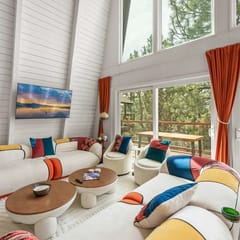 Modern Loft in Big Bear | Pet-friendly | Hot Tub