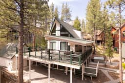 A-Frame in Moonridge, Big Bear Lake - A/C, Hot Tub