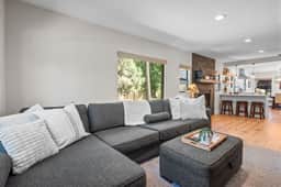 Barrett Cottage | Dog-Friendly | BBQ Grill | Quiet and Peaceful