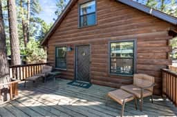 Barrett Cottage | Dog-Friendly | BBQ Grill | Quiet and Peaceful - Image 3