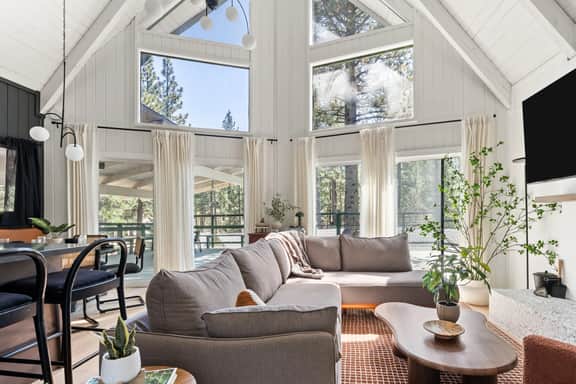 Sunlit A-Frame | Gorgeous VIEWS | LOCATION | AC - Image 2