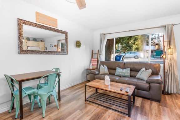 Aerobear Den • Fenced • Pup Friendly | LOCATION
