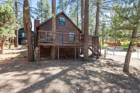 Barrett Cottage | Dog-Friendly | BBQ Grill | Quiet and Peaceful - Image 1