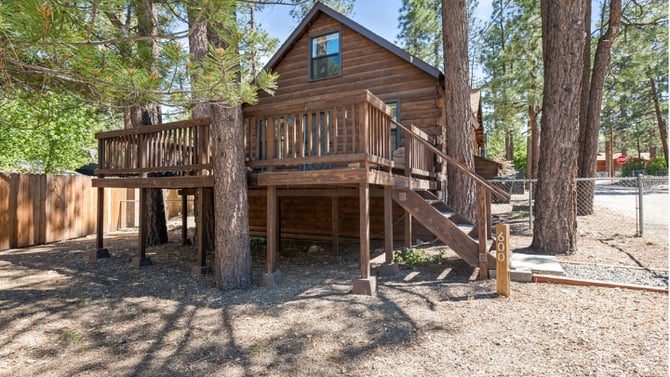 10 Reasons to Skip the Hotel and Book a Big Bear Lake Cabin